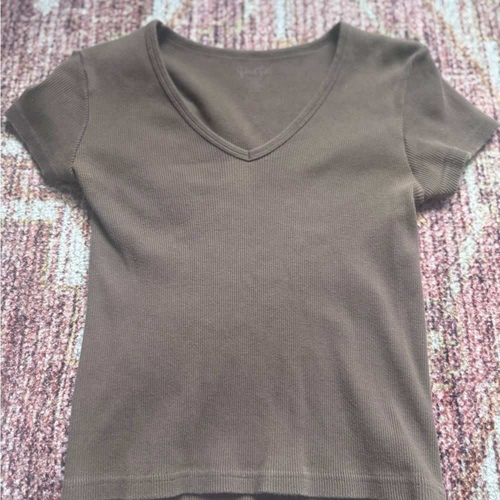 Brandy Melville v neck